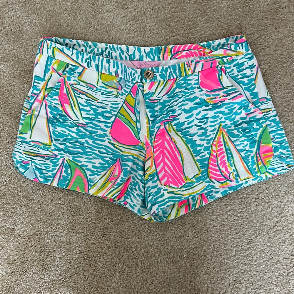 Lilly Pulitzer Adie Short in Multi Pop Up Ugotta Regatta